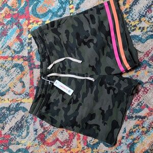 Sundry Camo Fleece Drawstring Shorts Size 2 NWT